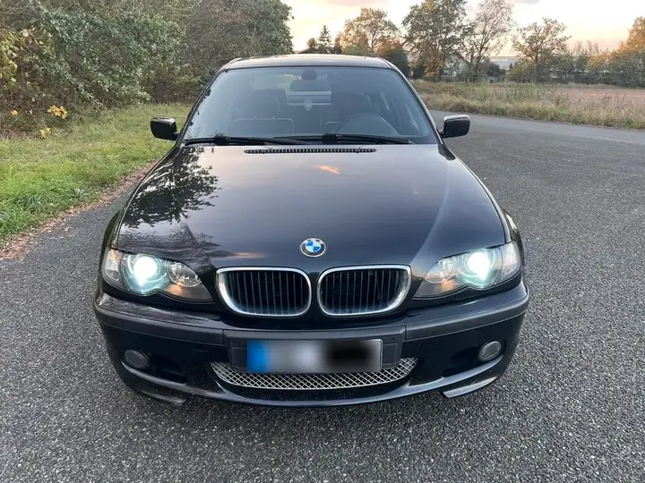 BMW 330I