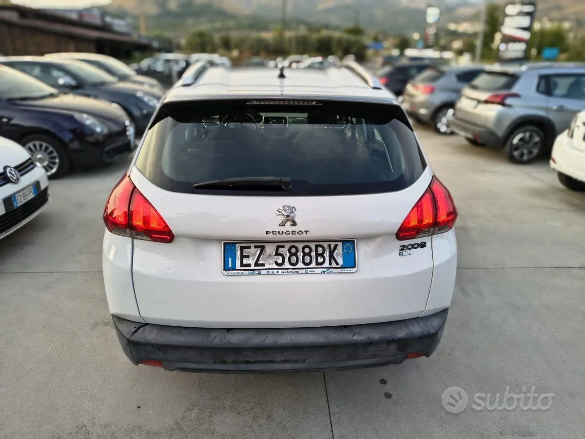 Peugeot 2008 2015 photo 5