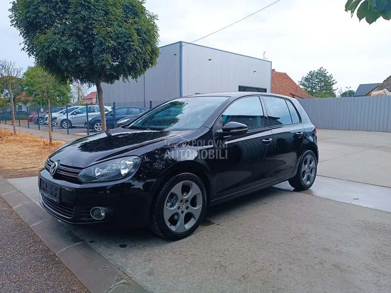 Volkswagen Golf 2010 photo 2