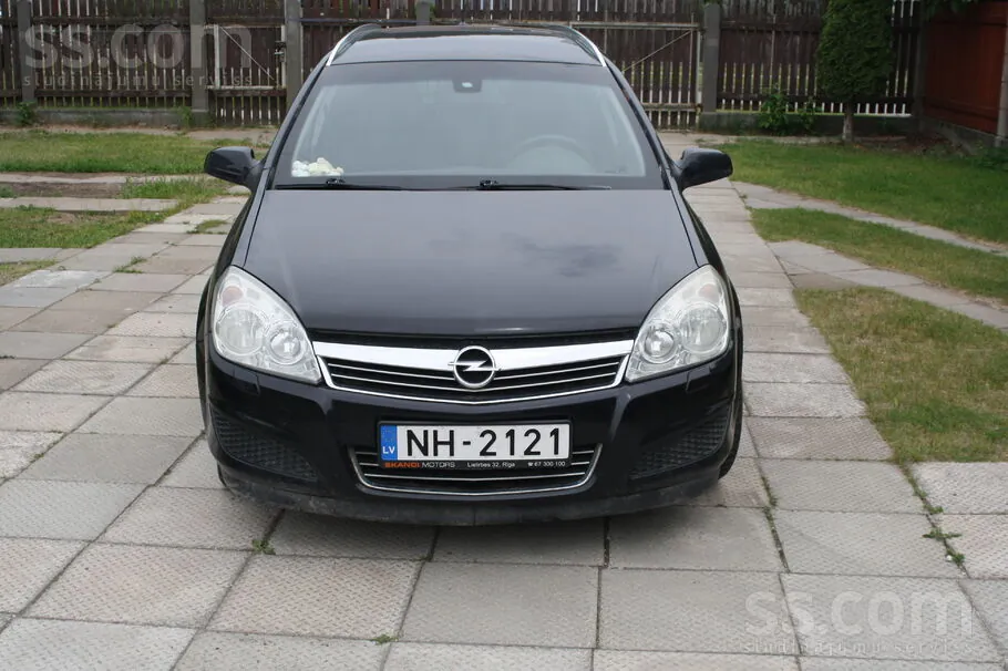 Opel Astra 2007 photo 2
