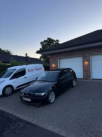 BMW 330D 2003 photo 2