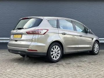 Ford S-Max 2015 photo 2