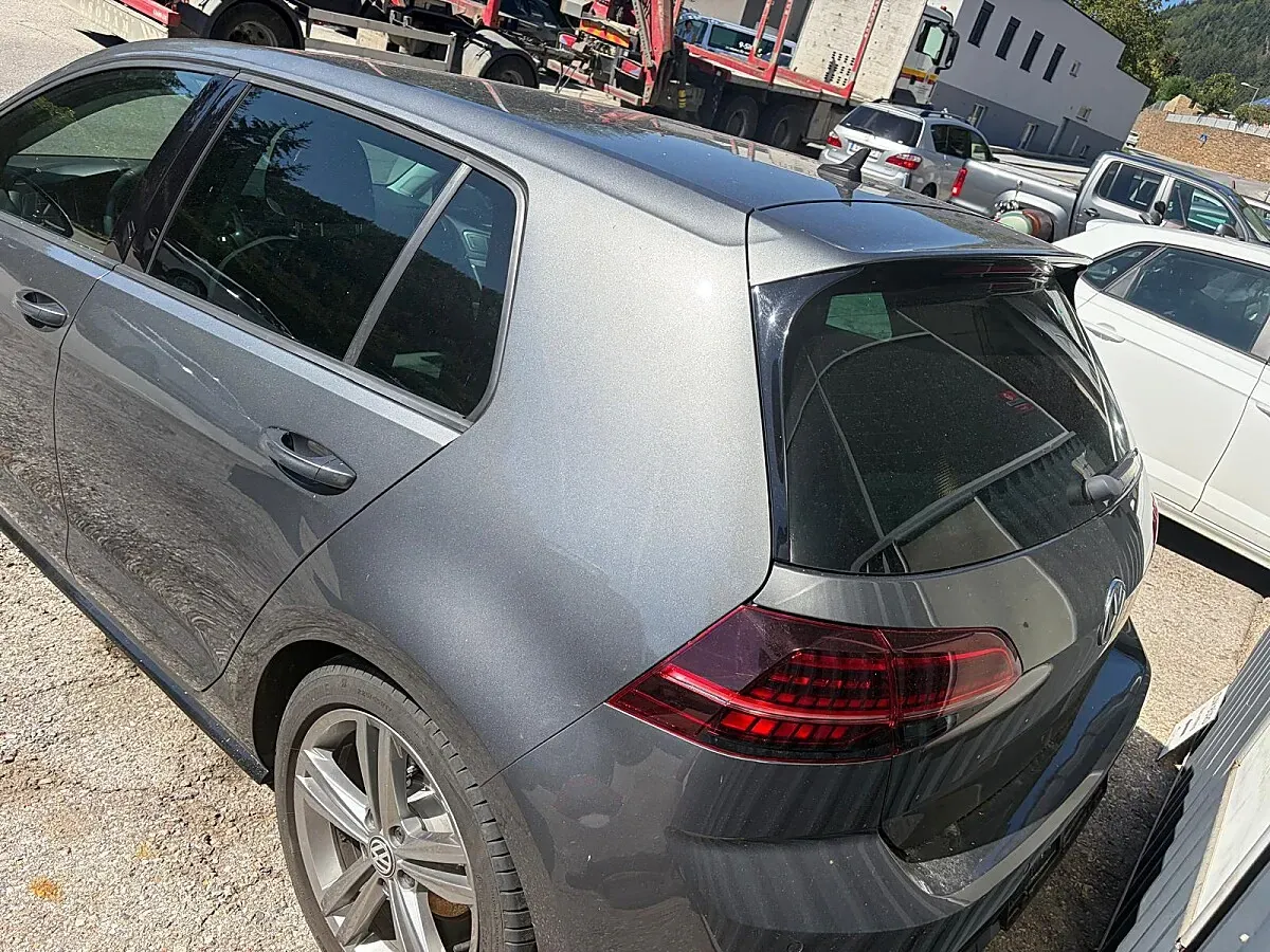Volkswagen Golf 2018 photo 2