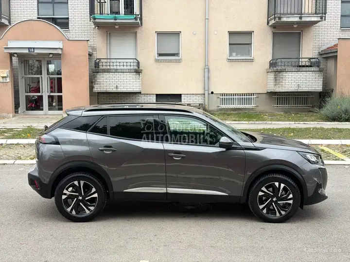 Peugeot 2008 2021 photo 5