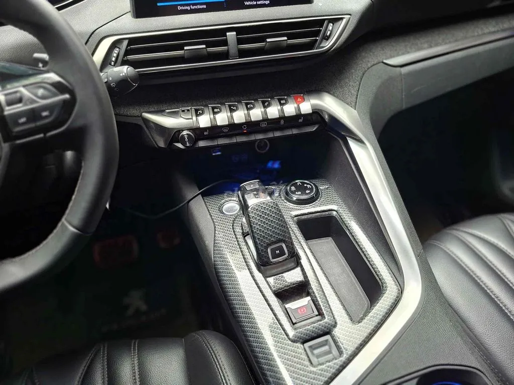 Peugeot 3008 2020 photo 5