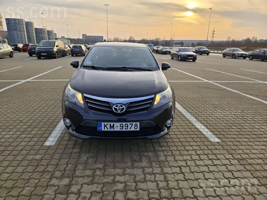 Toyota Avensis 2015 photo 3