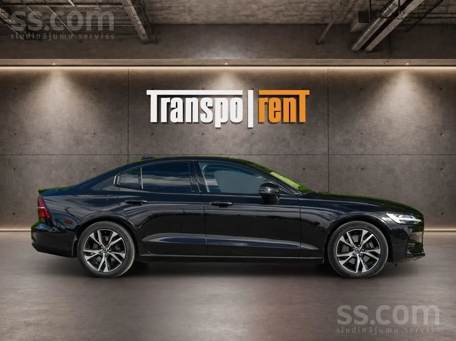 Volvo S60 2023 photo 4