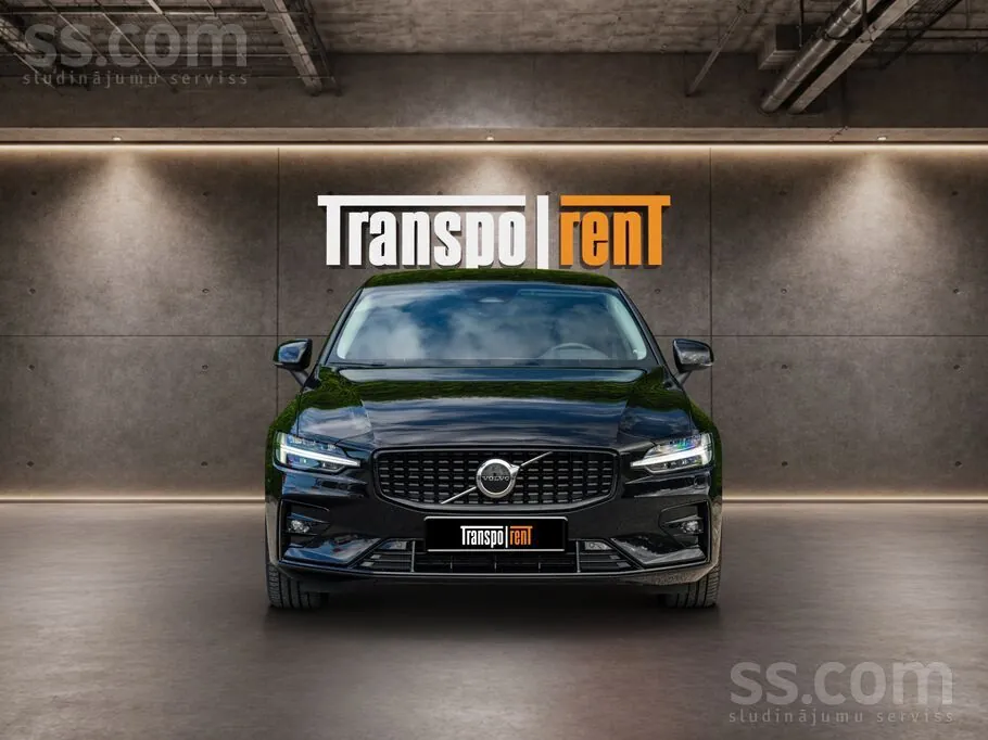 Volvo S60 2023 photo 2