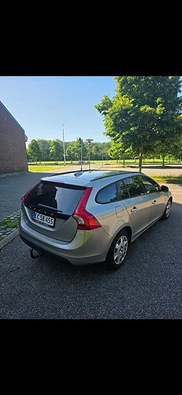 Volvo V60 2012 photo 3