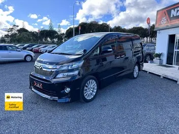 Toyota Vellfire 2012 photo 4