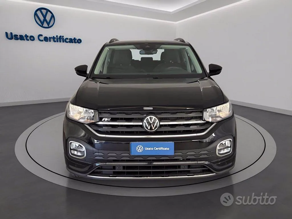 Volkswagen T-Cross 2023 photo 2
