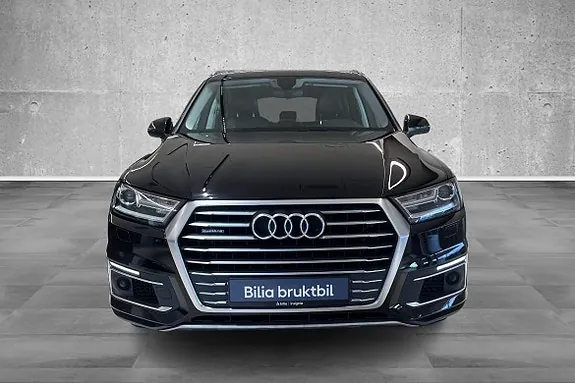 Audi Q7 2017 photo 3