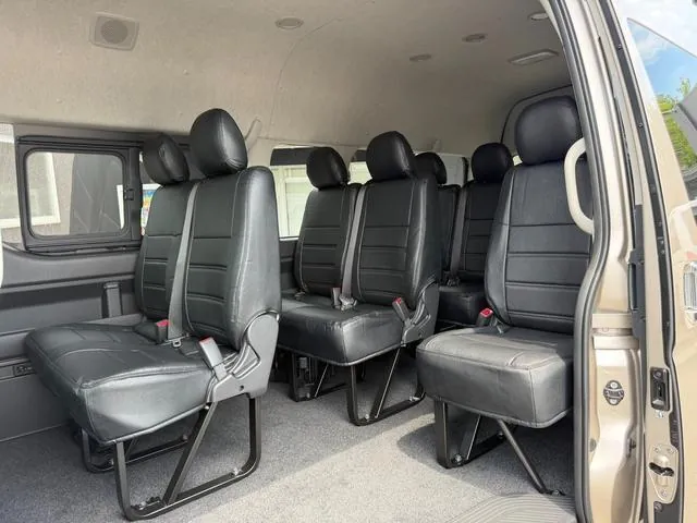 Toyota Hiace Wagon 2025 photo 4