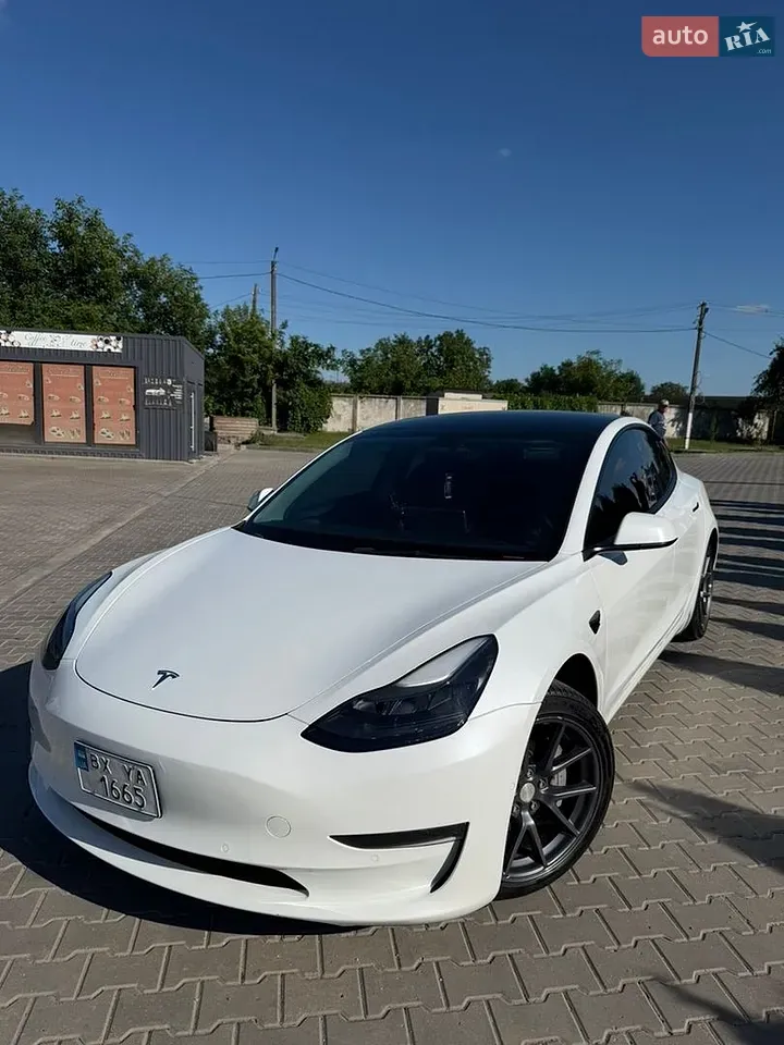 Tesla Model 3