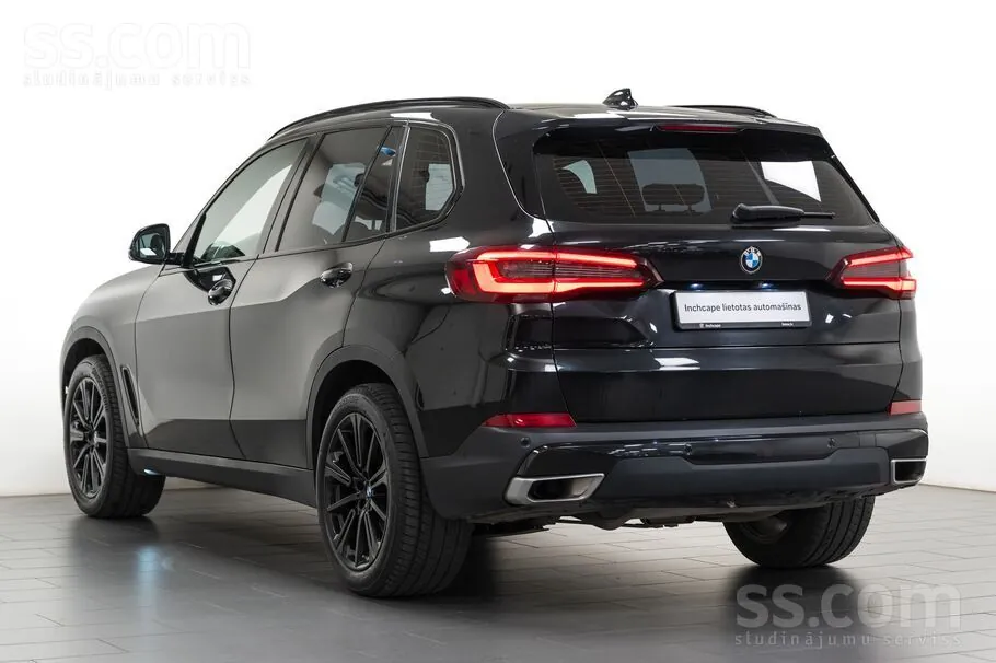 BMW X5 2021 photo 3