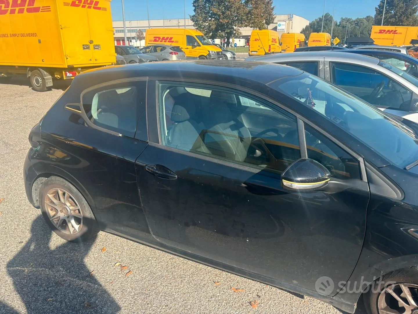 Peugeot 208 2013 photo 2