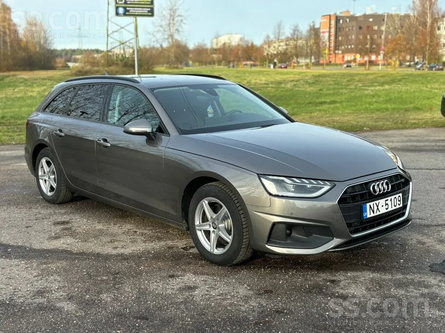 Audi A4 2019 photo 2