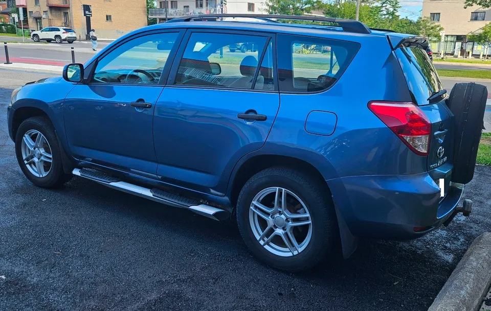 Toyota Rav4 2008 photo 2