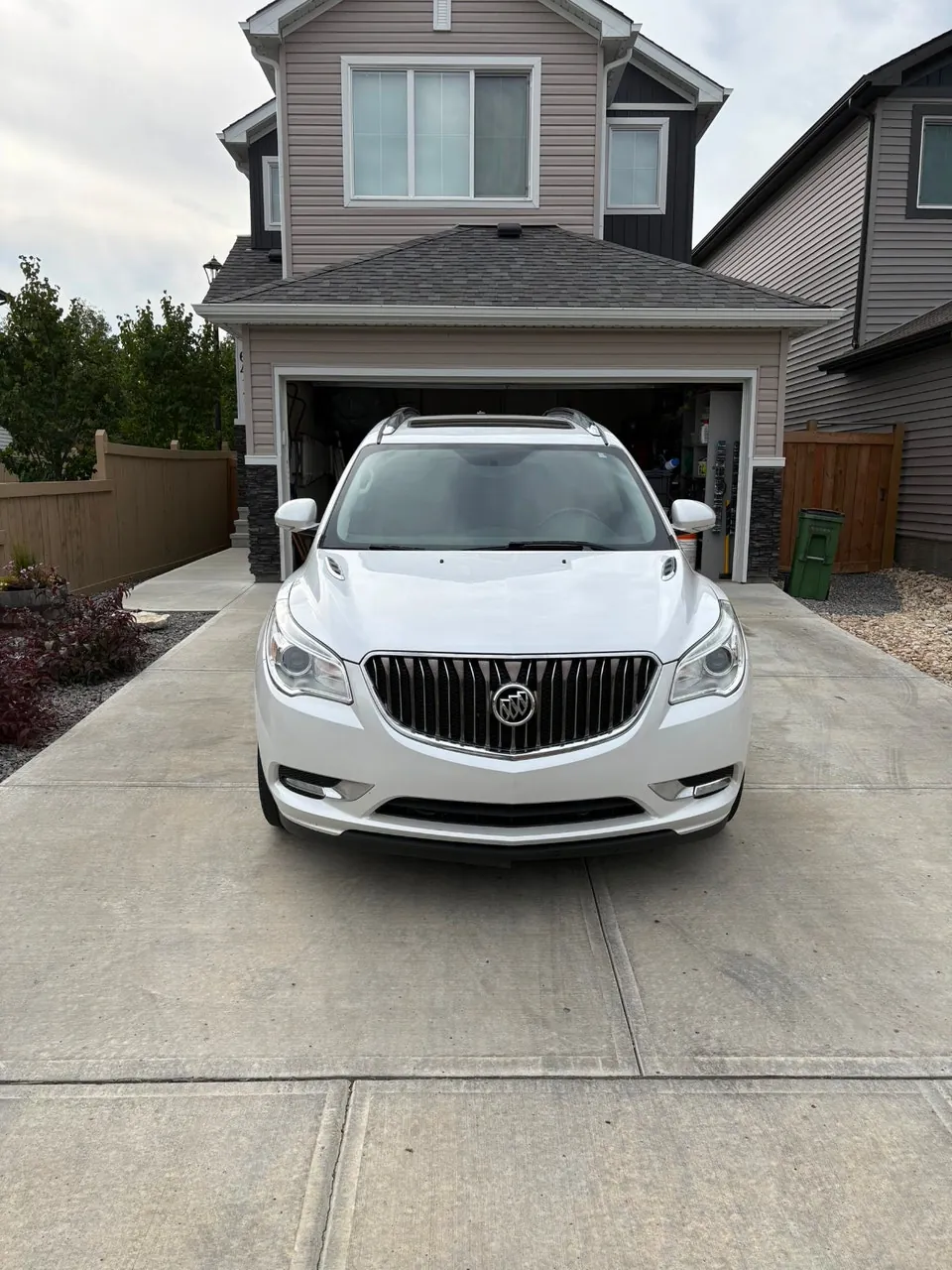 Buick Enclave 2016 photo 2