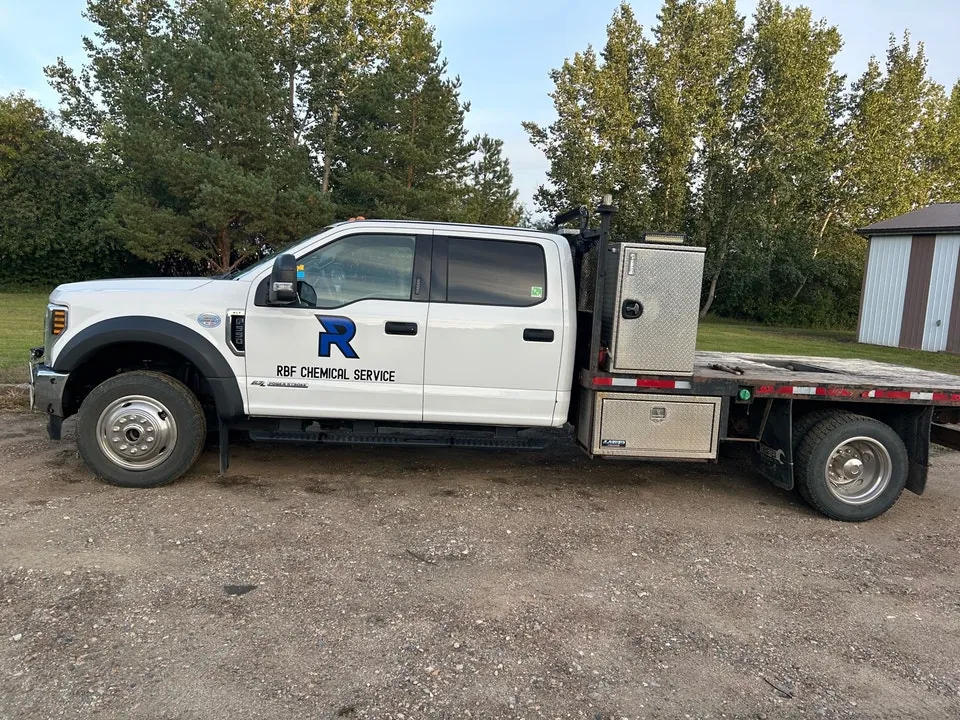 Ford F-550 2018 photo 2