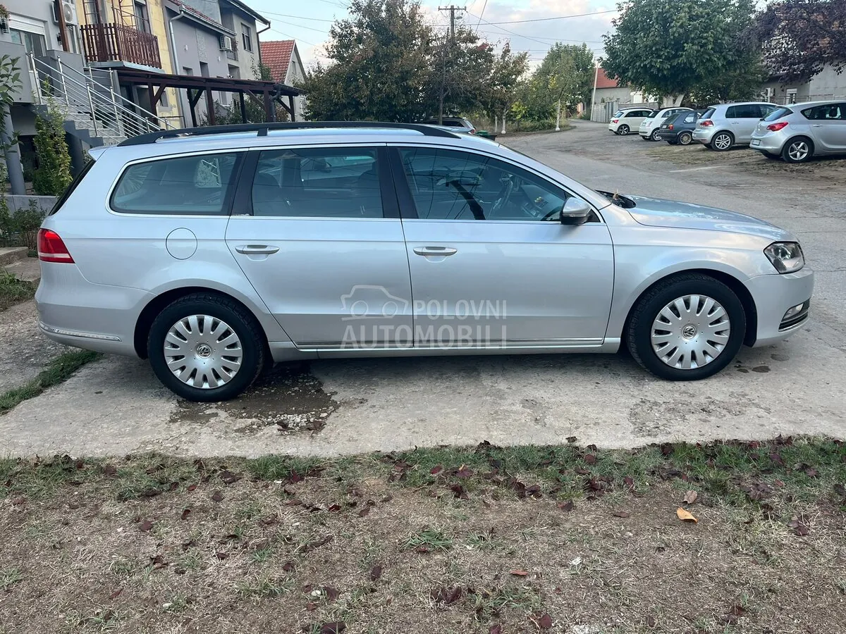 Volkswagen Passat 2010 photo 2