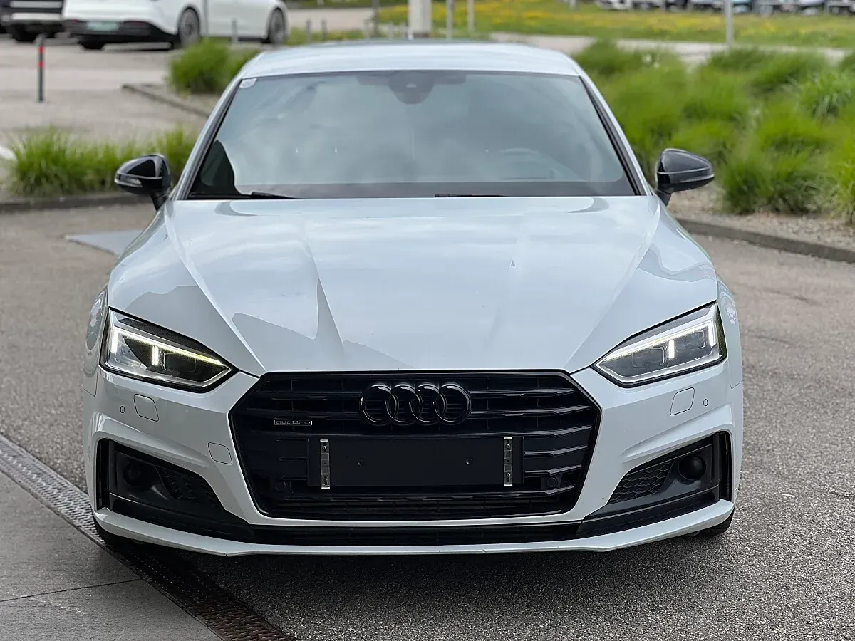Audi A5 2018 photo 2