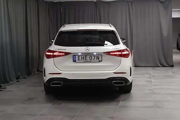 Mercedes-Benz C300 De 2024 photo 4