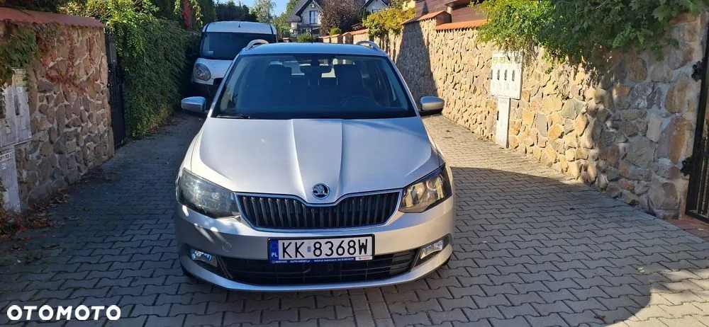 Skoda Fabia 2016 photo 3