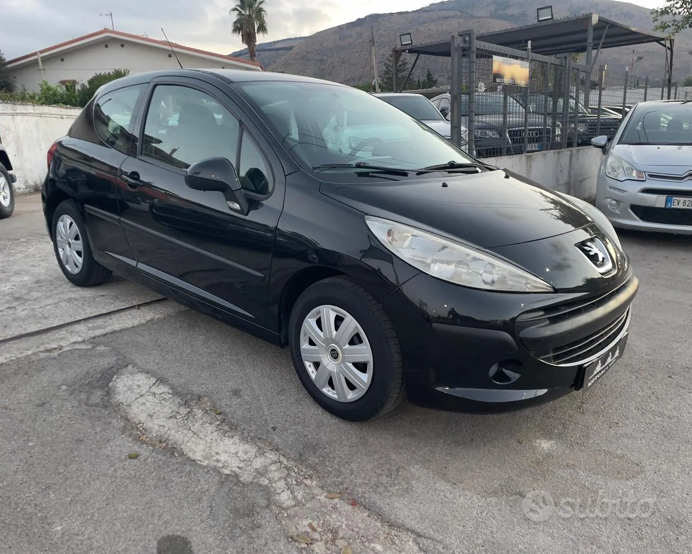 Peugeot 207 2008 photo 4