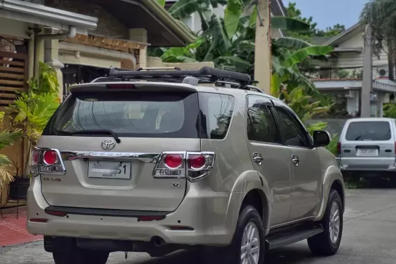 Toyota Fortuner 2012 photo 2