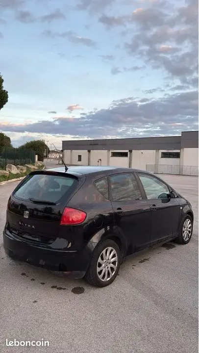 Seat Altea 2005 photo 2