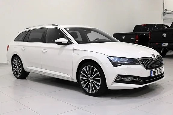 Skoda Superb 2021 photo 3