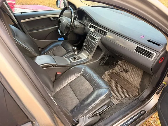 Volvo V70 2009 photo 3