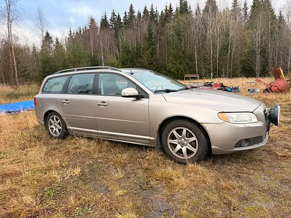 Volvo V70 2009 photo 2