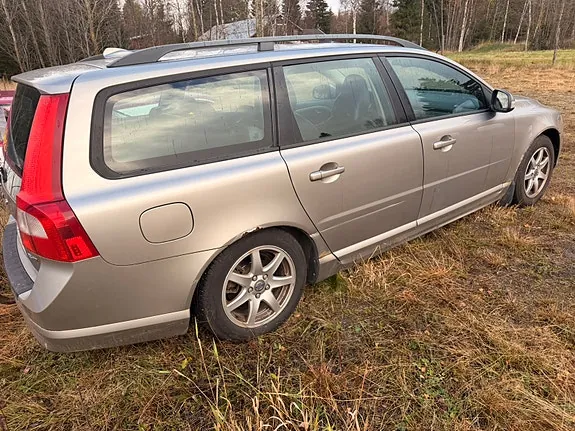 Volvo V70 2009 photo 5