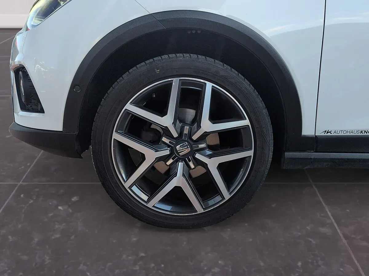 Seat Arona 2018 photo 3