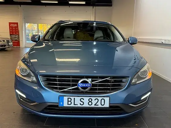 Volvo V60 2015 photo 3