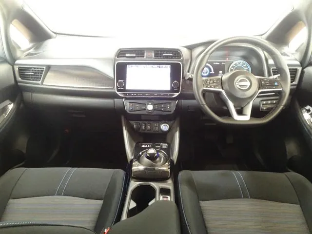 Nissan Leaf 2022 photo 4