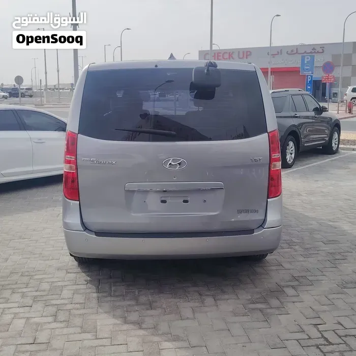 Hyundai Starex 2017 photo 2