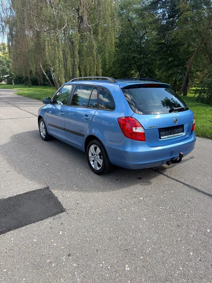 Skoda Fabia 2013 photo 5