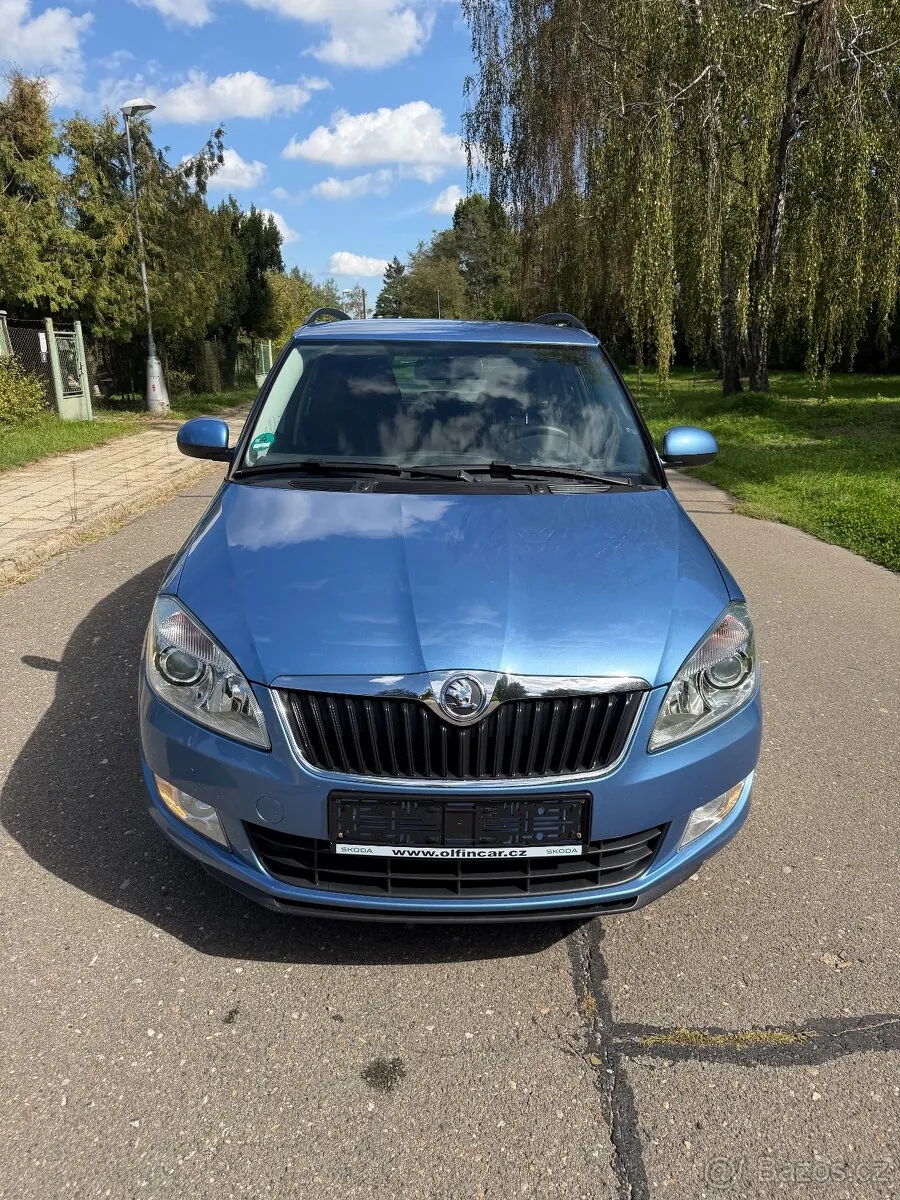 Skoda Fabia 2013 photo 2