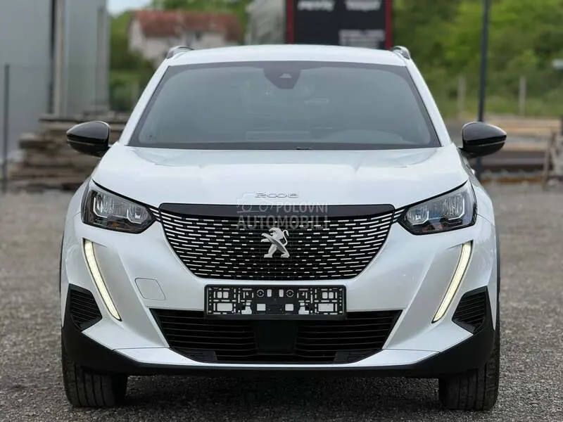Peugeot 2008 2023 photo 5