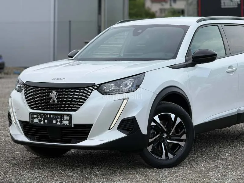 Peugeot 2008 2023 photo 3