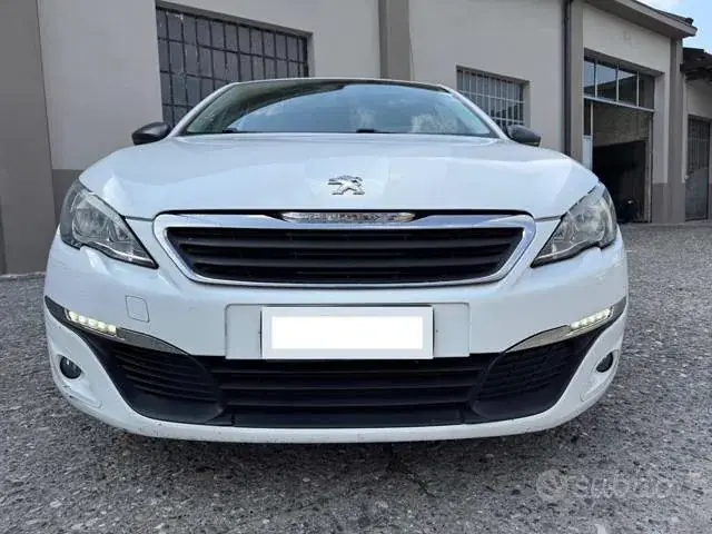 Peugeot 308 2015 photo 2