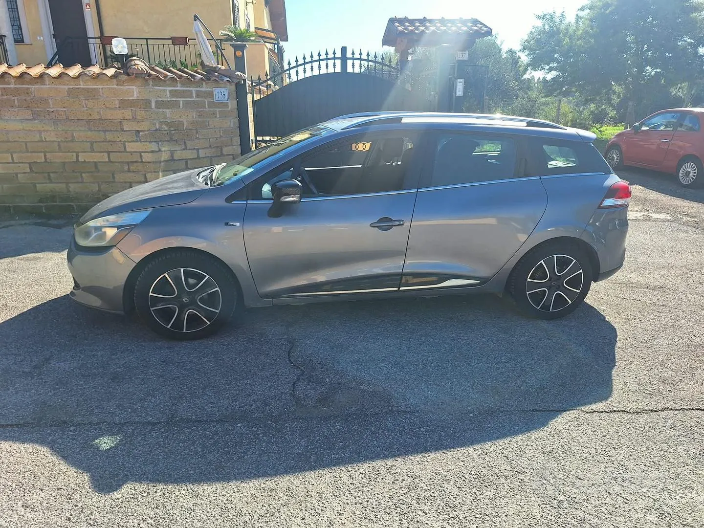 Renault Clio 2016 photo 2