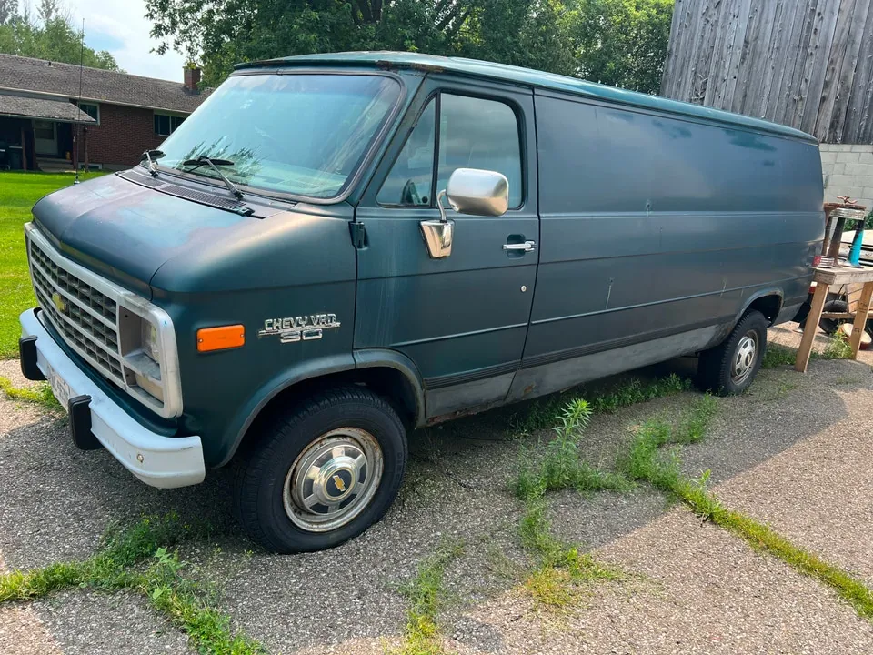 Chevrolet G30 1995 photo 3