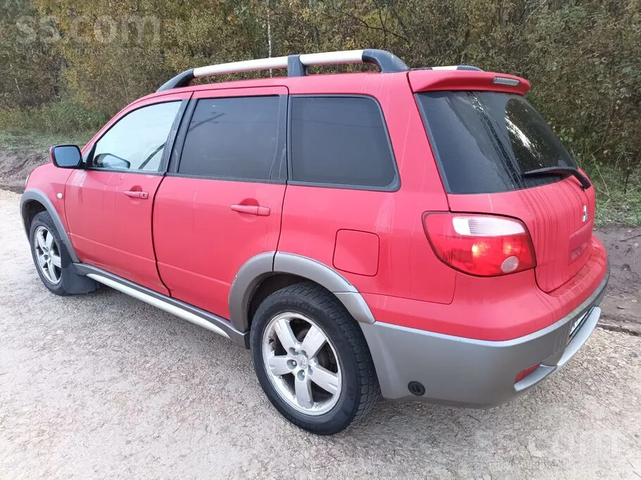 Mitsubishi Outlander 2006 photo 2