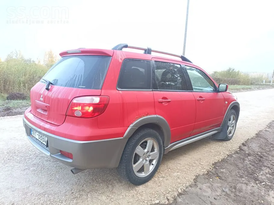 Mitsubishi Outlander 2006 photo 3