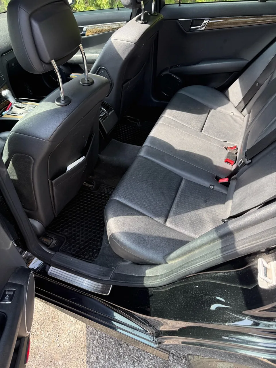 Mercedes-Benz C-Class 2009 photo 2