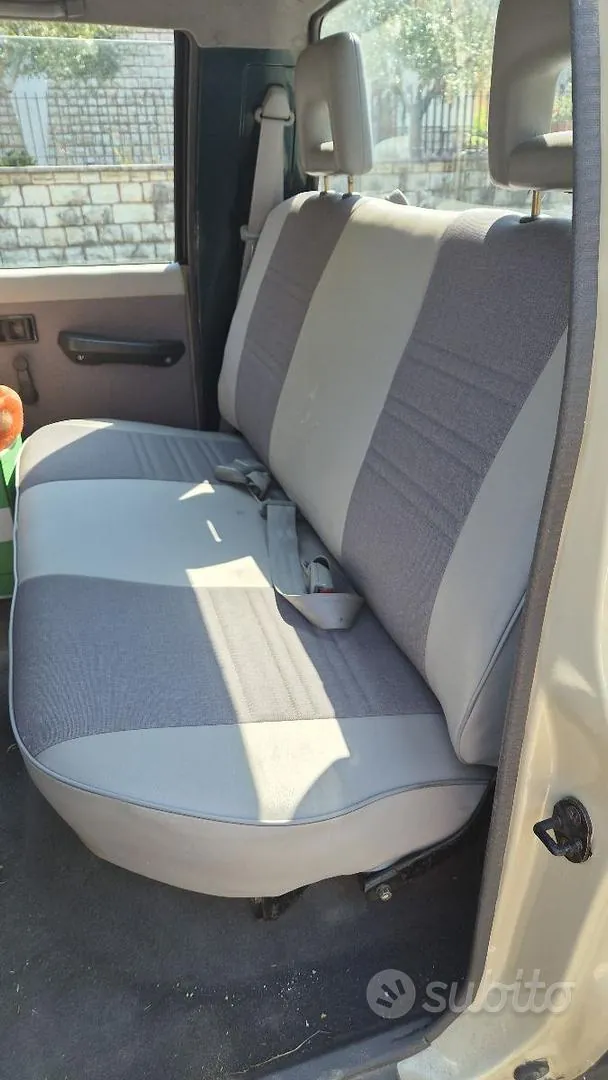 Mitsubishi L200 2002 photo 3